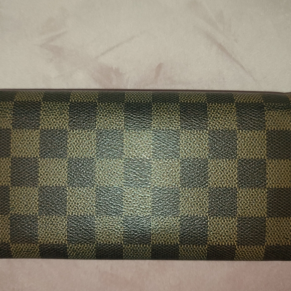 Louis Vuitton Damier Porte Feuille Sarah Long Bifold Wallet - Picture 13 of 14